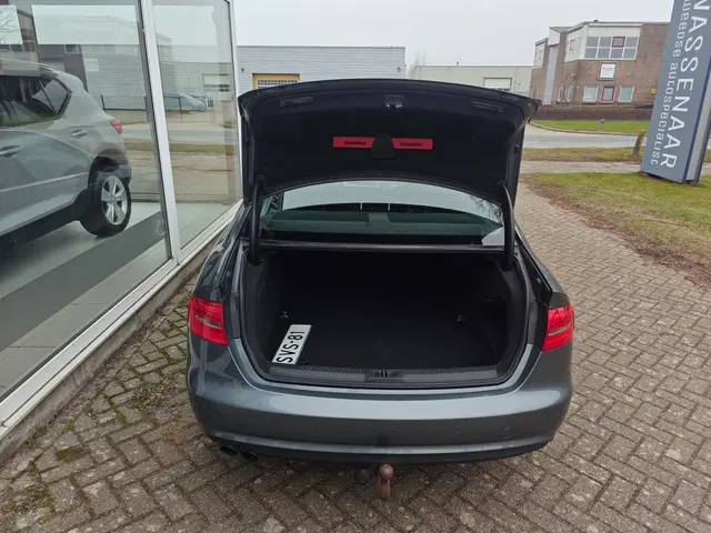 Audi A4 Limousine 1.8 TFSIe Edition 2013 Benzine 34