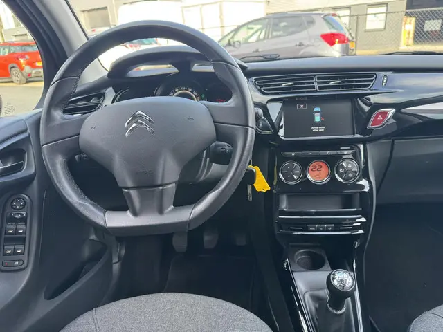 Citroën C3 1.0 PureTech Exclusive 2015 Benzine 15