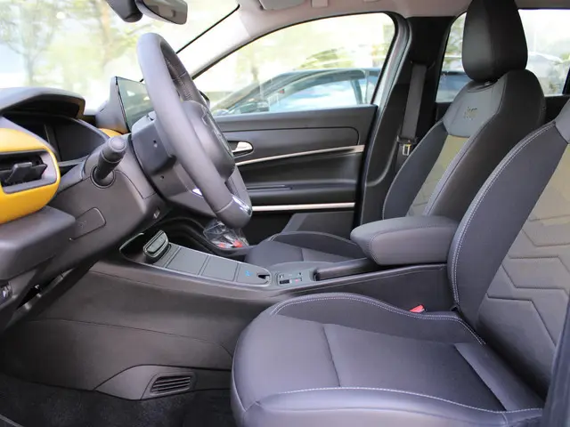 Jeep Avenger 1st Edition 54 kWh 2023 Elektrisch 12
