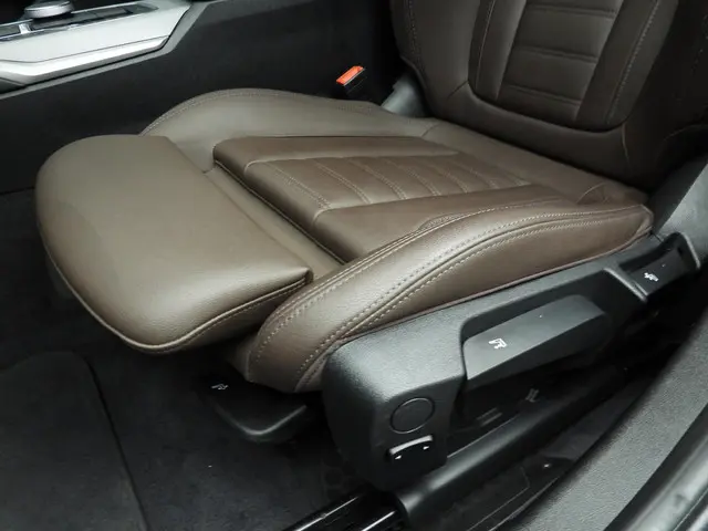 BMW 3 Serie Touring 320e 2023 Hybride Benzine 22