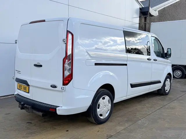 Ford Transit Custom 3