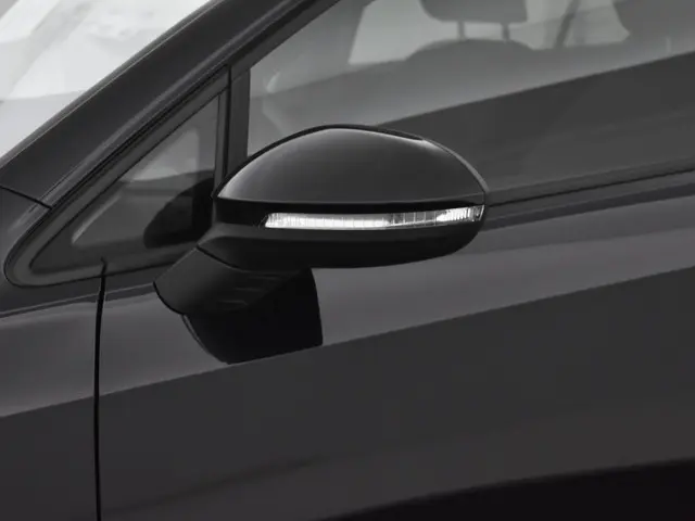 Volkswagen Golf 1.0 Tsi 110pk Life 2023 Benzine 23