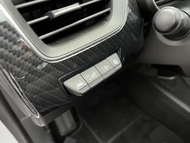 Renault Arkana 1.3 Mild Hybrid 160 R.S. line 2023 Benzine 36