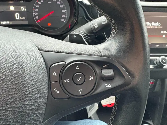 Opel Corsa 1.2 Edition *AUTOMAAT 2020 Benzine 21