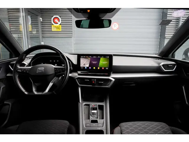 SEAT Leon Sportstourer 1.5 eTSI FR 2021 Benzine 7