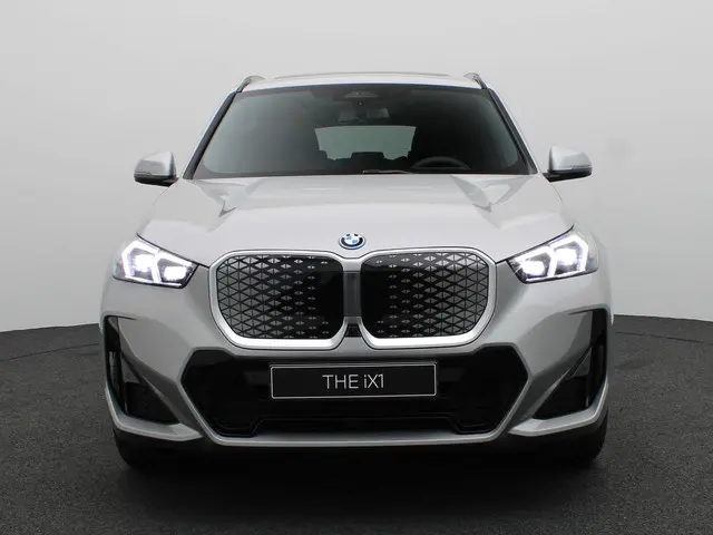 BMW iX1 eDrive20 2025 Elektrisch 3