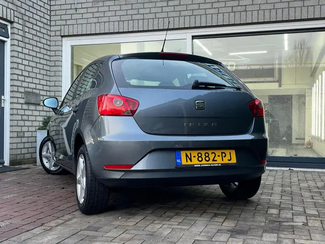 SEAT Ibiza 1.4 Style Prachtige auto 2012 Benzine 3