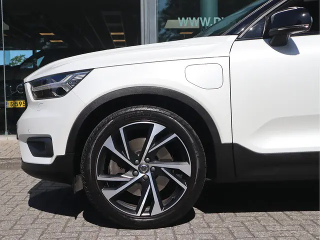 Volvo XC40 1.5 T5 Recharge 2021 Hybride Benzine 15