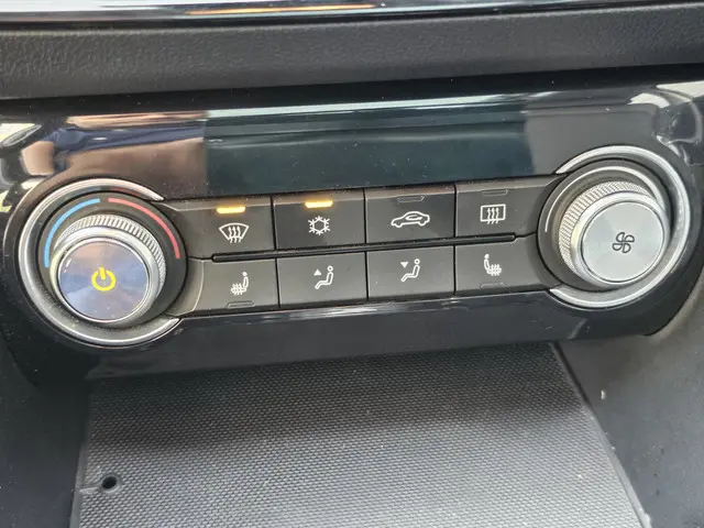 MG ZS EV Luxury 45 kWh 2021 Elektrisch 17