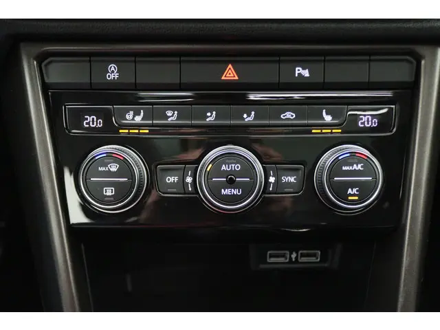 Volkswagen T-Roc 1.5 TSI Style Business 2018 Benzine 43