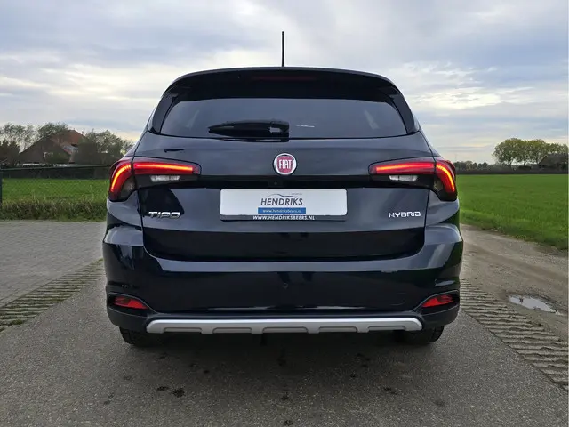 Fiat Tipo 1.5 Hybrid City 2023 Hybride Benzine 4