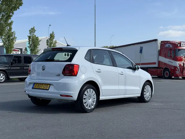 Volkswagen Polo 1.4 TDI Comfortline 2015 Diesel 8