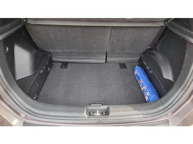 Hyundai ix20 1.6i i-Catcher 2014 Benzine 12