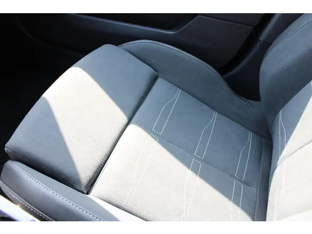 Opel Astra Sports Tourer 1.2 Turbo GS 2025 Benzine 17