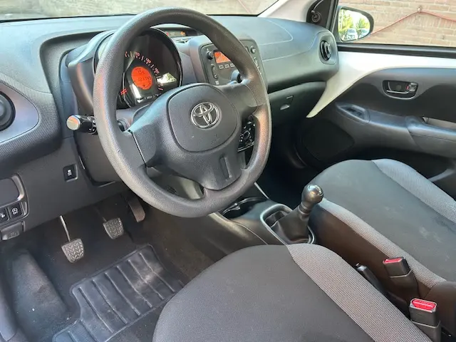 Toyota Aygo 1.0 VVT-i x-now 2017 Benzine 11