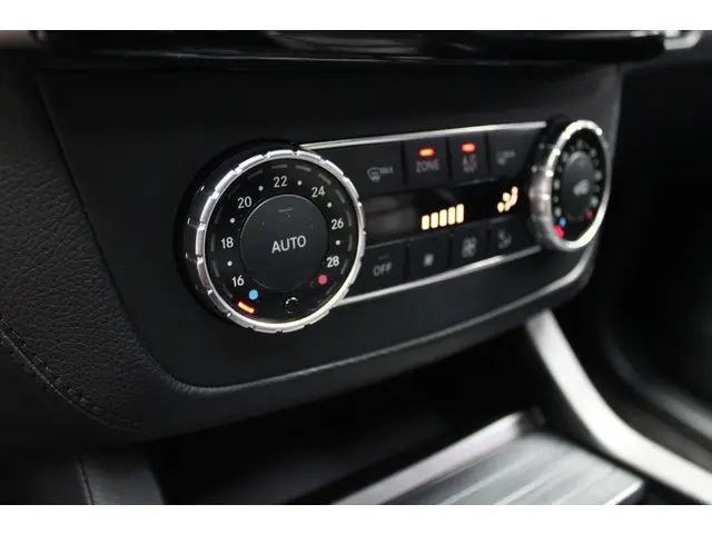 Mercedes-Benz GLE Coupé 450 AMG 4MATIC 2016 Benzine 35