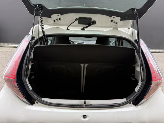 Toyota Aygo 1.0 VVT-i x-wave|Camera 2017 Benzine 13