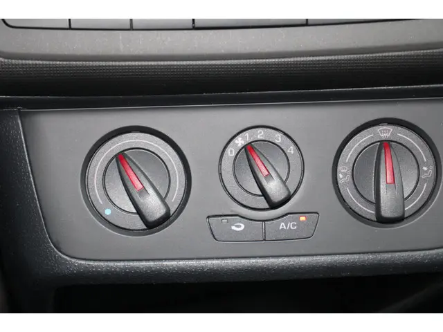 SEAT Ibiza 1.2 TSI Style 2015 Benzine 18