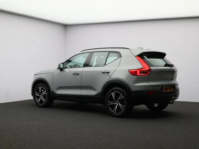 Volvo XC40 2.0 B4 Plus Dark 2024 Benzine 23