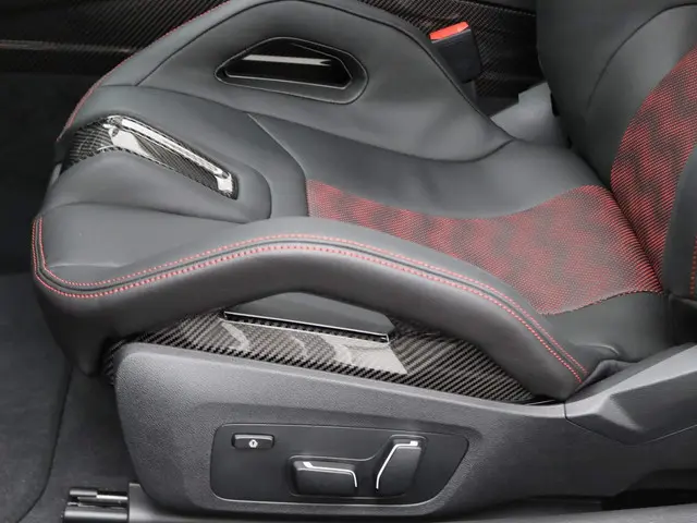 BMW M4 CS Coupé 2025 Benzine 11