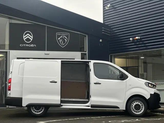 Citroën Jumpy 2.0 BlueHDI 145 S&S L3 2024 Diesel 30