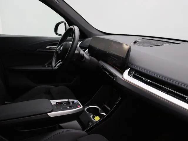 BMW iX1 xDrive30 2023 Elektrisch 28