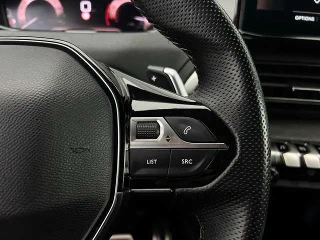 Peugeot 5008 1.2 PureTech GT-Line 2023 Benzine 18