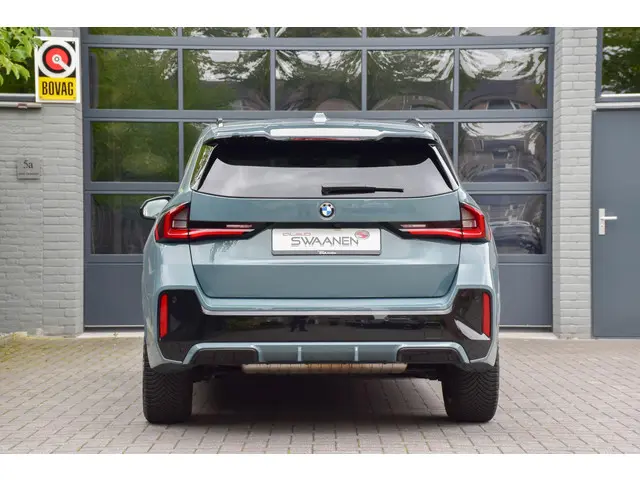 BMW X1 sDrive18i 2024 Benzine 5