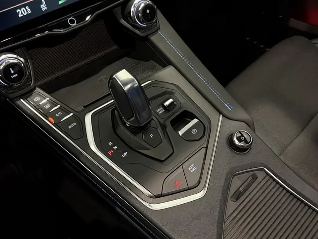 Lynk & Co 01 1.5 PHEV 2025 Hybride Benzine 49