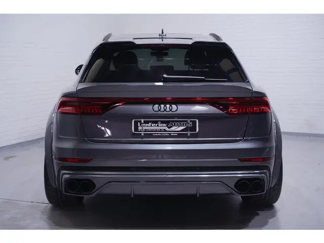 Audi Q8 55 TFSI quattro 2019 Benzine 12