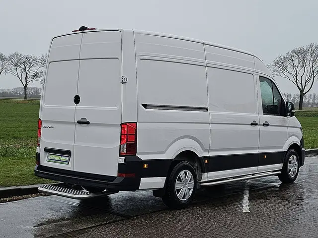 Volkswagen Crafter 2.0 2024 Diesel 3