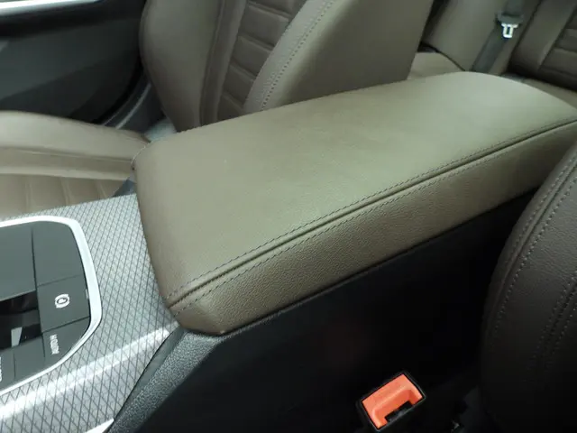 BMW 3 Serie Touring 318i 2025 Benzine 35