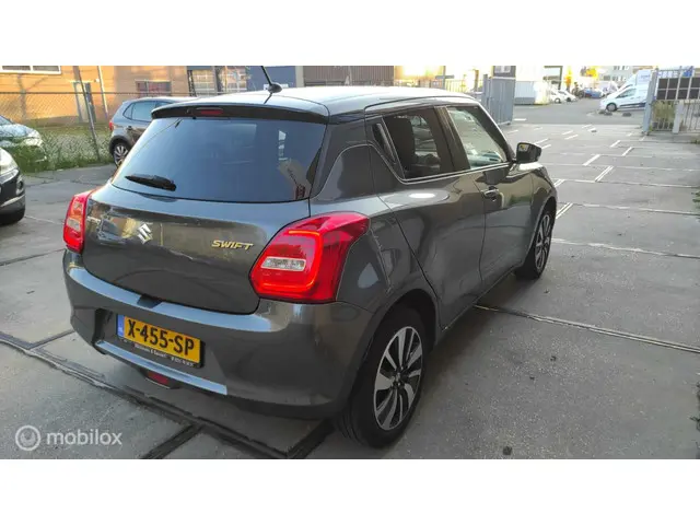 Suzuki Swift 1.0 Stijl 2017 Benzine 5