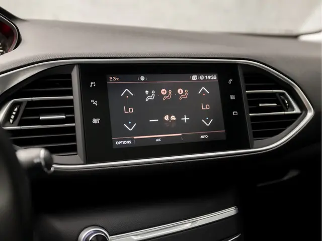 Peugeot 308 1.2 PureTech Sport 2019 Benzine 27