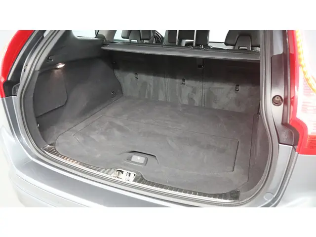Volvo XC60 2.0 T5 FWD Nordic+ 2016 Benzine 37