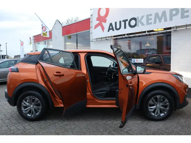 Peugeot 2008 1.2 PURETECH ALLURE PACK 2022 Benzine 20