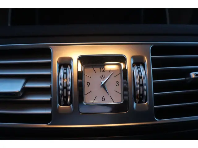 Mercedes-Benz E-Klasse Coupé 200 Ambition 2014 Benzine 16