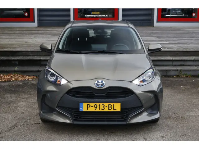 Toyota Yaris 1.5 Hybrid Active 2022 Hybride Benzine 5