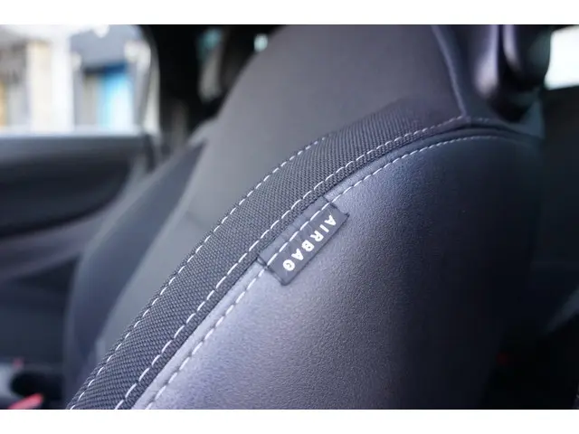 DS DS 3 Cabrio 1.2 PureTech So Chic 2017 Benzine 8