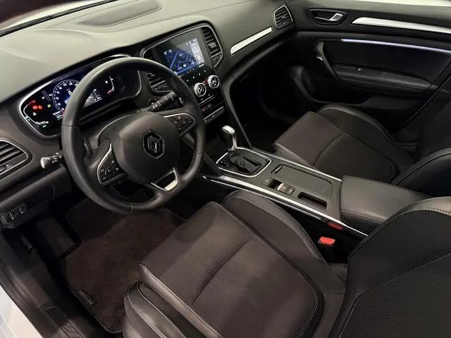 Renault Mégane 1.3 TCe 140 EDC Intens 2022 Benzine 23