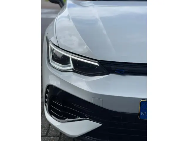 Volkswagen Golf 2.0 TSI R 4Motion editie 20 2021 Benzine 19