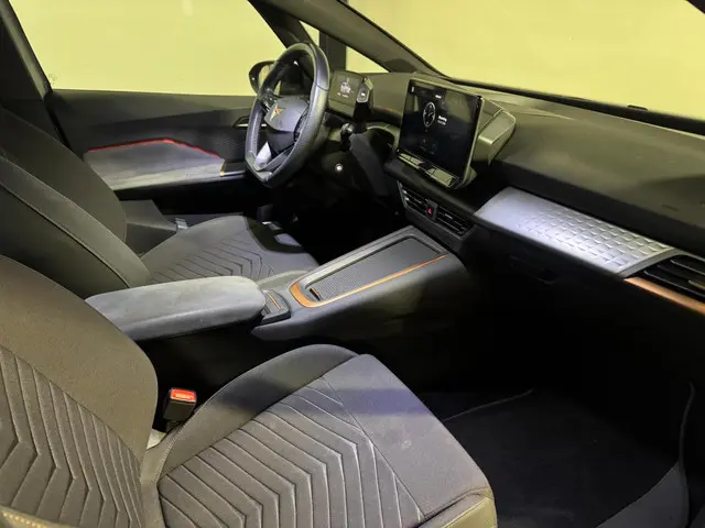 CUPRA Born Business 62 kWh KEYLESS CAM 2023 Elektrisch 11