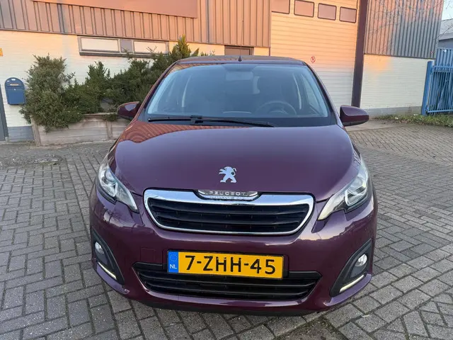 Peugeot 108 1.0 e-VTi Active TOP! Open Dak 2015 Benzine 9