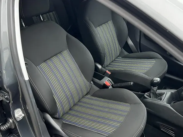 Peugeot 208 1.2 PureTech Urban Soul 2015 Benzine 9