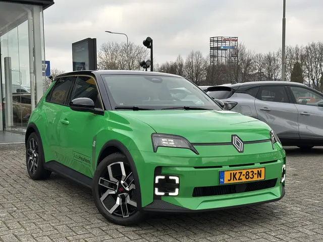 Renault 5 Techno 120 pk Urban Range 2025 Elektrisch 3