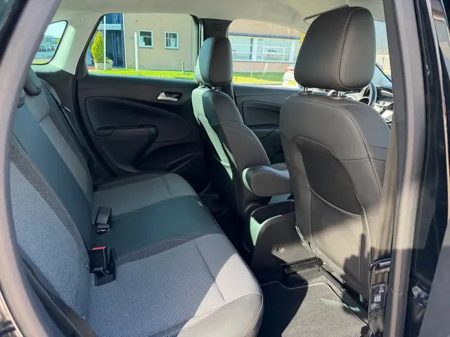 Opel Crossland 1.2 Turbo Elegance 2022 Benzine 14