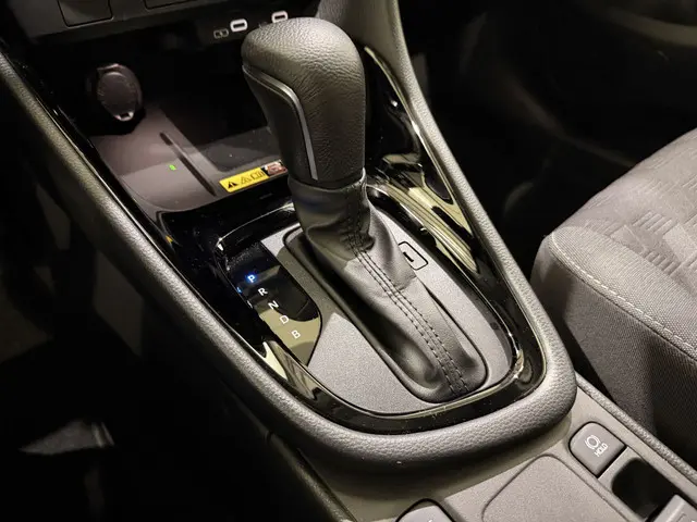 Toyota Yaris 1.5 Hybrid 115 Dynamic 2025 Hybride Benzine 8