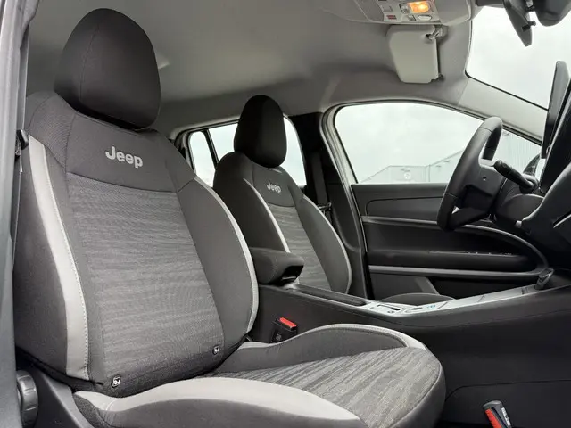 Jeep Avenger Longitude 54 kWh 2024 Elektrisch 13