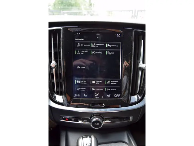 Volvo V60 2.0 T4 R-Design Automaat 2020 Benzine 34