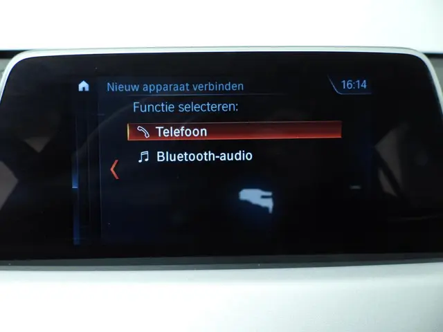 BMW X1 sDrive20i High Executive 2018 Benzine 31